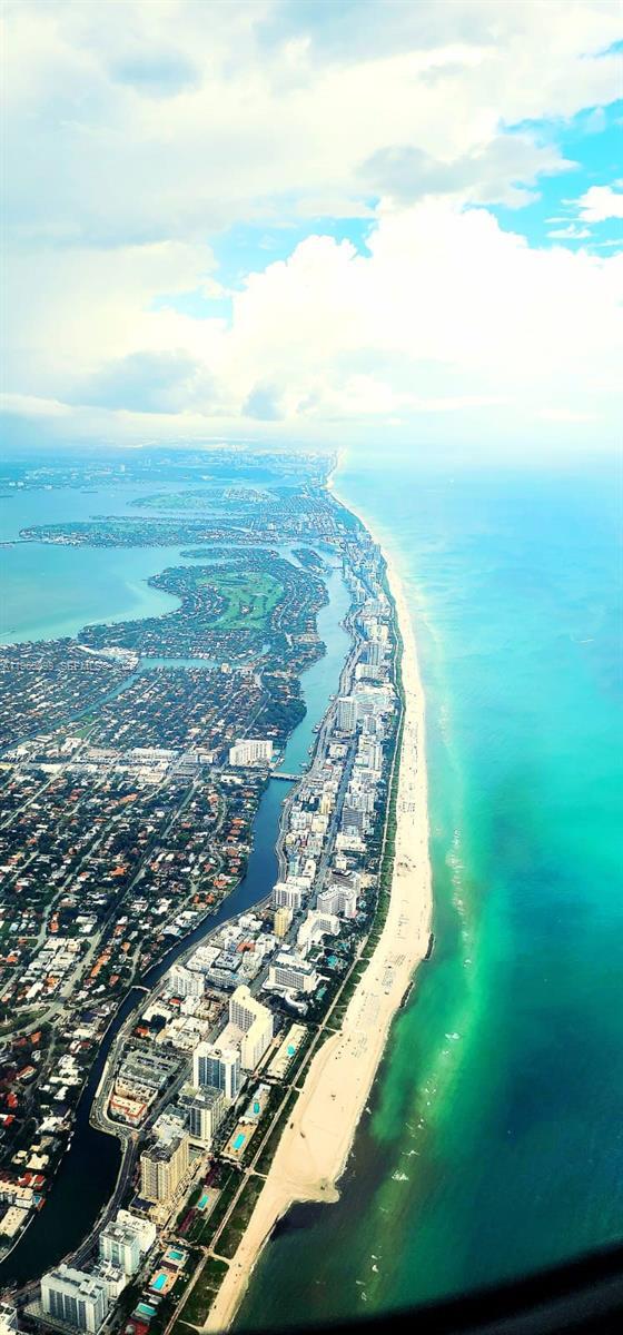 Building Photo - 5701 Collins Ave