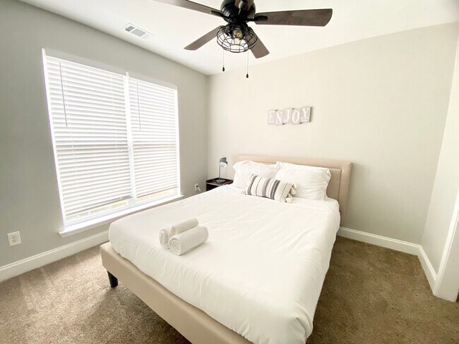 Building Photo - 4348 Todd Rd