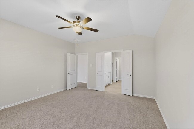 Building Photo - 504 Tidal Dr