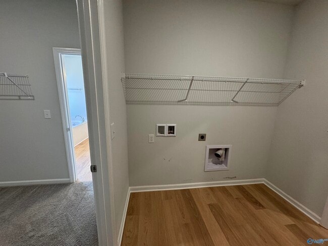 Building Photo - 214 Portrait St