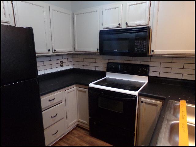 Building Photo - 35 Point W Cir