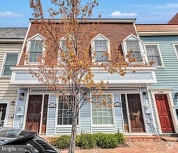 Building Photo - 1435 Duke St