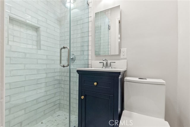 Building Photo - 11639 Menlo Ave