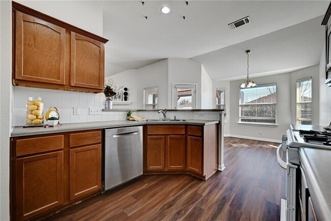 Building Photo - 317 McCoy Ln