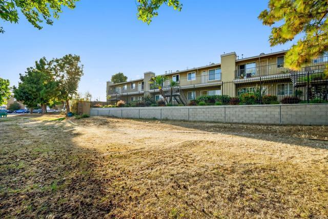 Building Photo - 4775 Seminole Dr