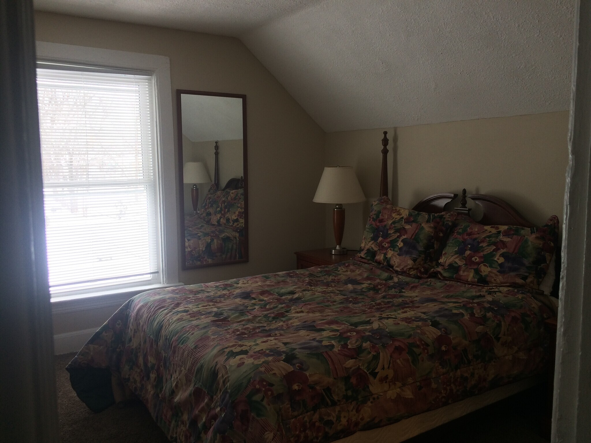 sample bedroom #1 - 1111 Sorin St