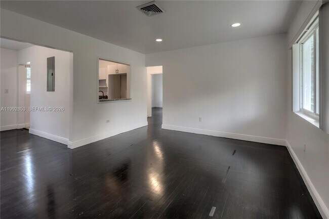 Building Photo - 14115 NW 5th Ave