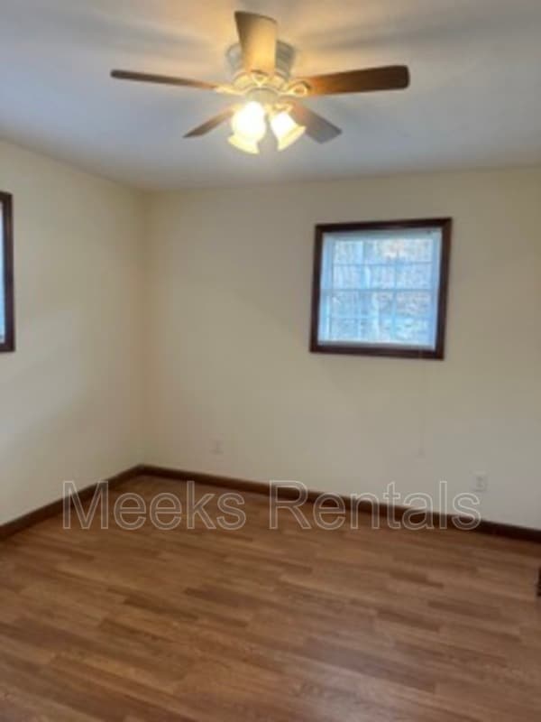 Building Photo - 714 Tackett Branch Rd