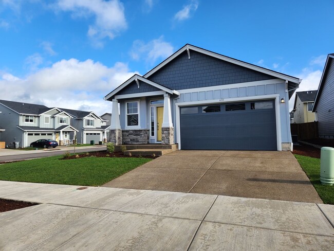 Building Photo - Available now! Newly Built 3 Bed / 2 Bath ...