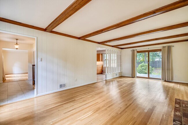 Building Photo - 11200 Powder Horn Dr