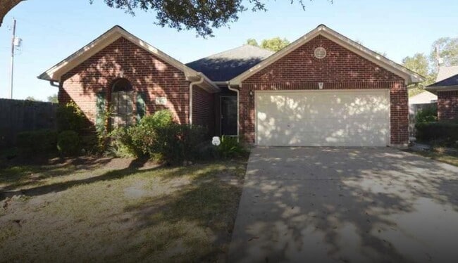 Primary Photo - 414 Live Oak Ln