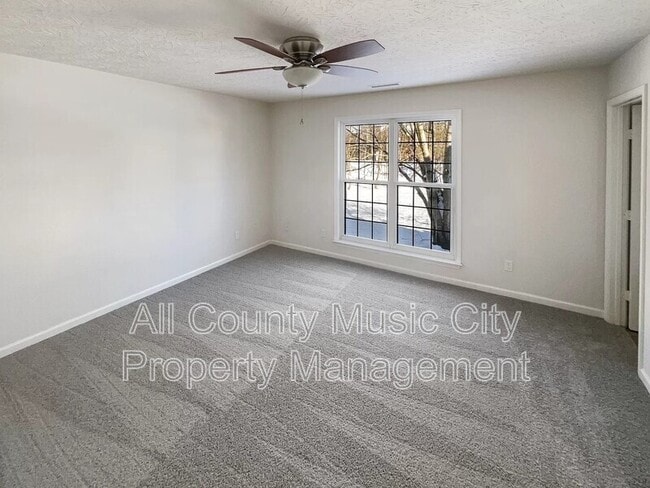 Building Photo - 1945 Stoney Meadow Dr