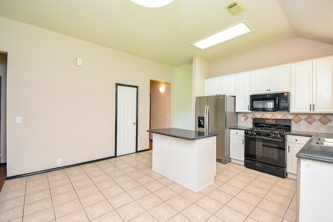 Building Photo - 11743 Berkway Trail