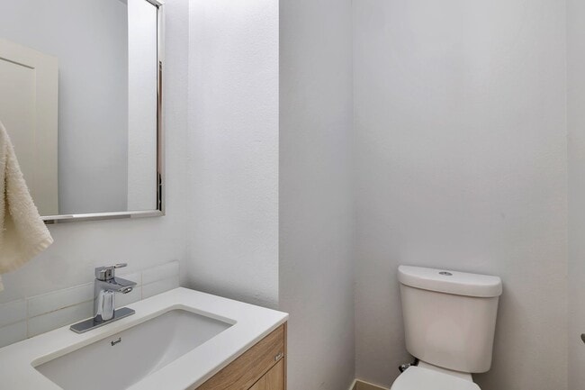 Building Photo - 309 S 47th St