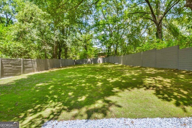 Building Photo - 1391 Kennesaw Dr NW