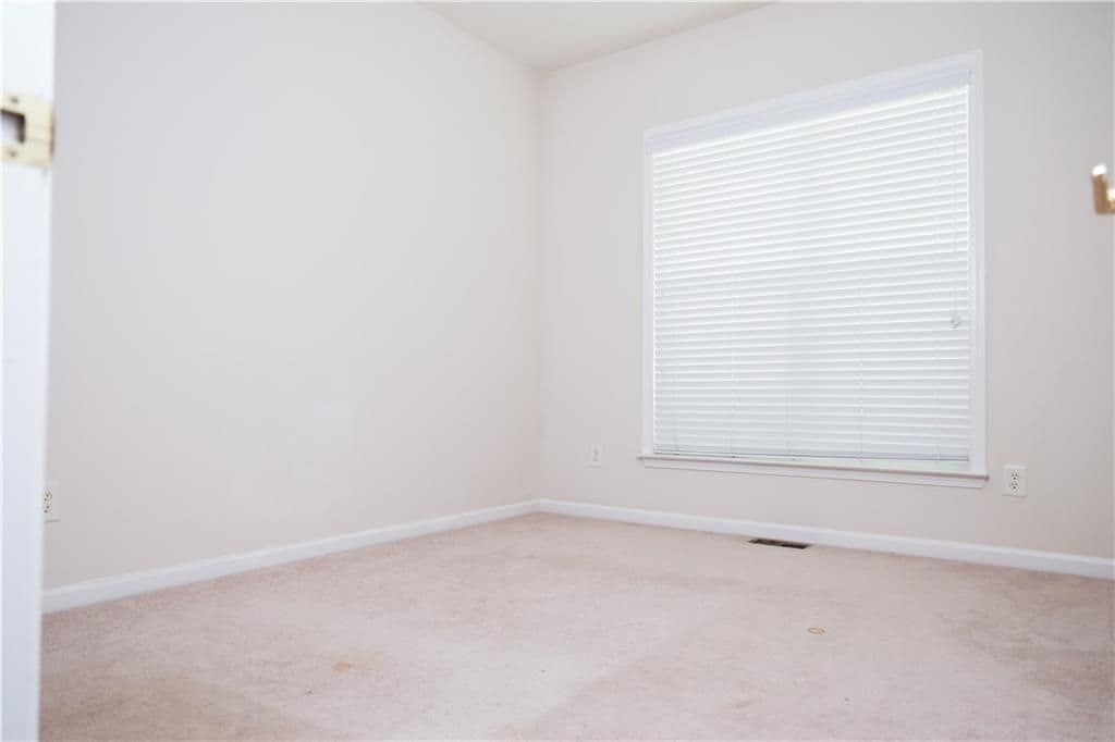 Building Photo - 6335 Waveland Dr