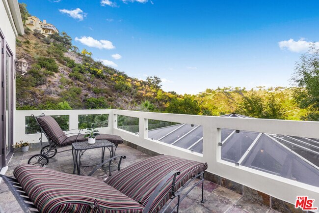 Building Photo - 11037 Anzio Rd