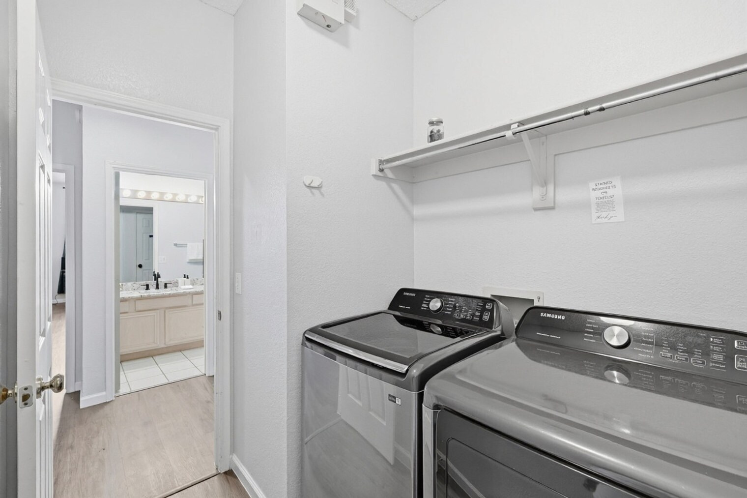 Building Photo - 10217 Napa Valley Dr