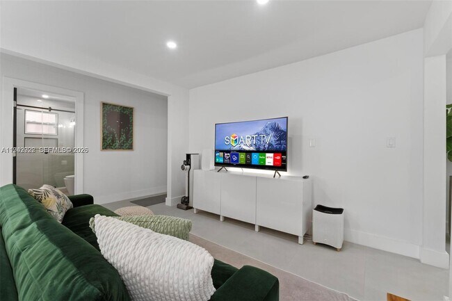 Building Photo - 4430 NW 1st Ave