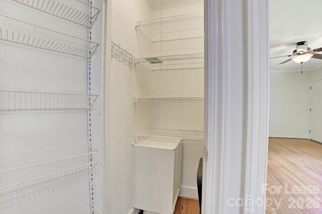 Building Photo - 121 Marshdale Ave SW