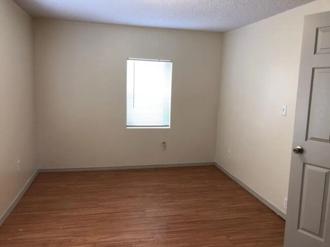 Building Photo - Charming 2 bedroom home in South Wichita
