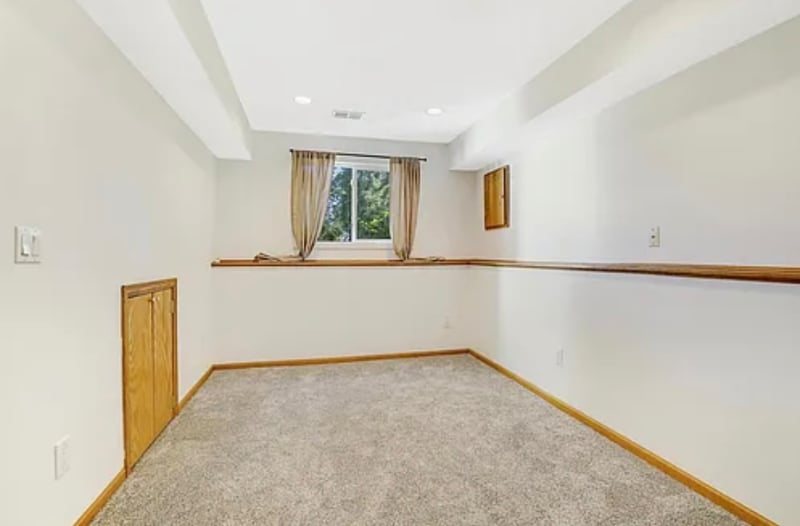 Building Photo - 241 Wildhurst Rd