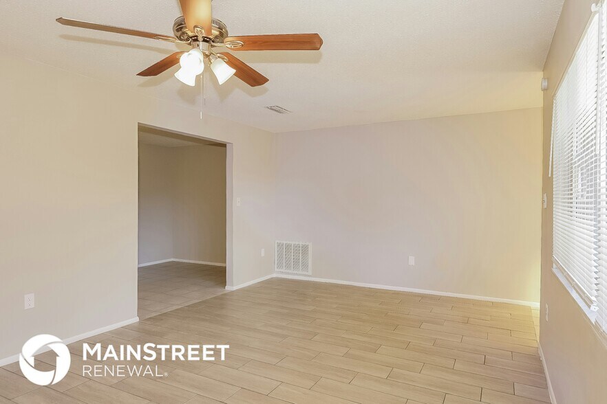 Building Photo - 3970 Oakland St