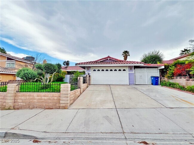 Primary Photo - 3778 S Spitze Dr