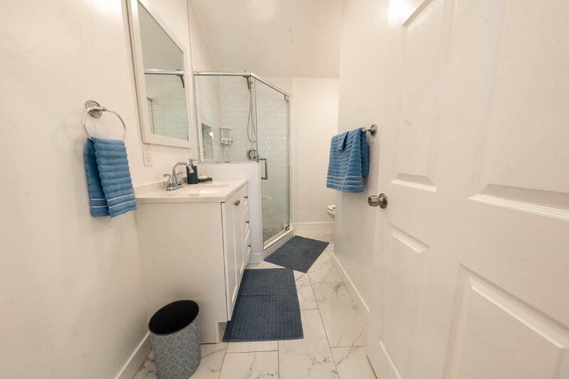 Building Photo - 3668 5th Ave