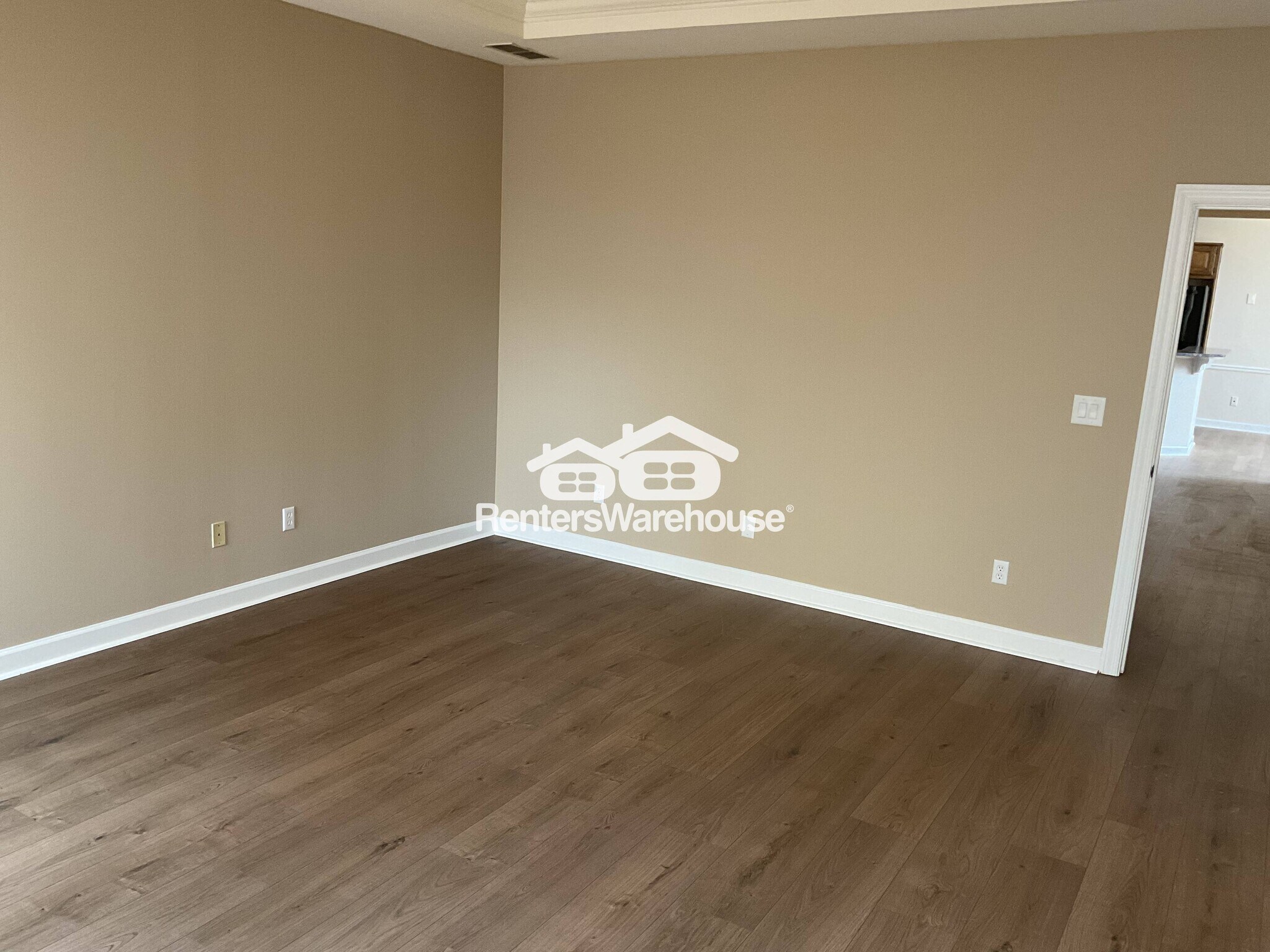 Building Photo - 215 Blue Spruce Cir