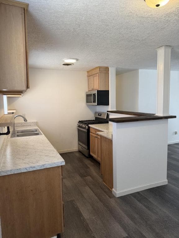 Building Photo - 406 Anderson Dr