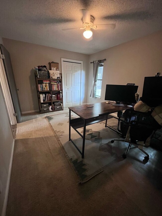 Building Photo - 3/2 updated & near the base!