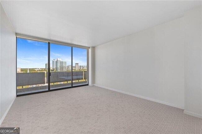 Building Photo - 2575 Peachtree Rd NE