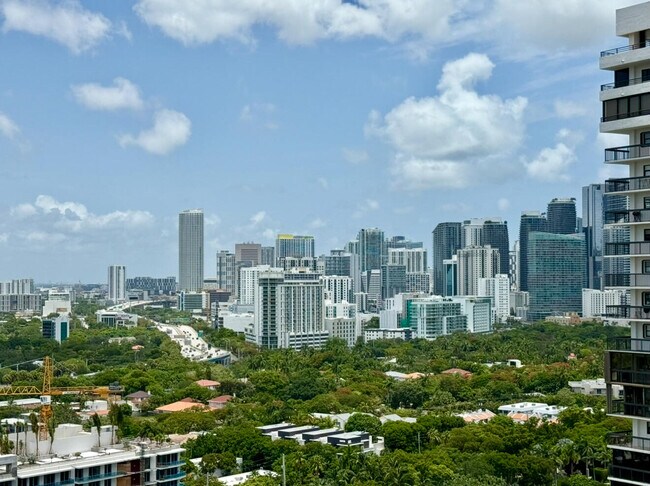 Building Photo - 2451 Brickell Ave
