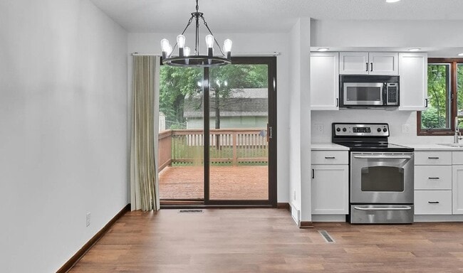 Primary Photo - 315 Morgan St