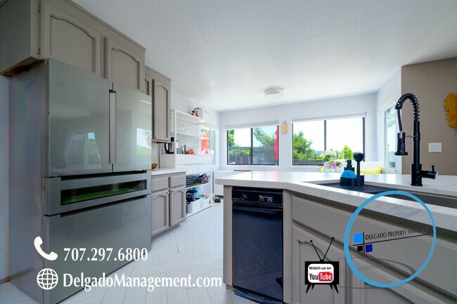 Building Photo - Gorgeous Glen Cove Property Available Soon!