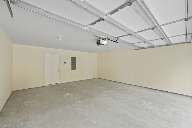 Building Photo - Brand New Townhome in Sartell!