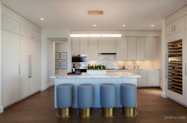 Building Photo - 706 Mission St