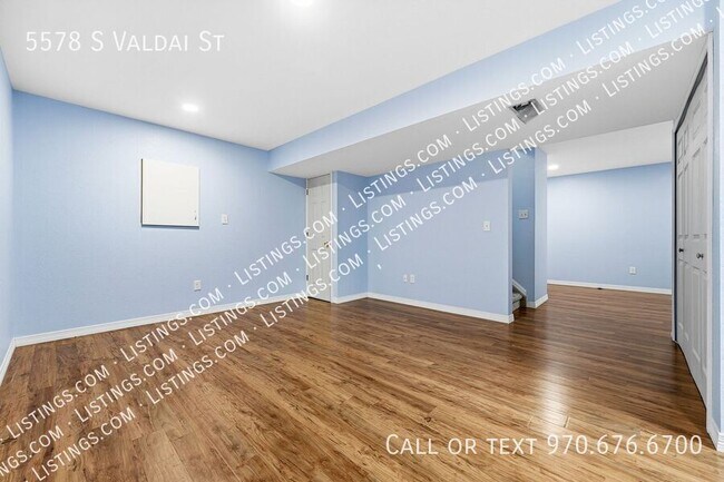 Building Photo - 5578 S Valdai St