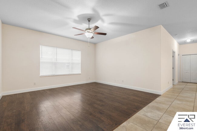 Building Photo - 7 Robin Pl