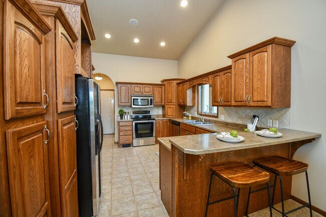Building Photo - South Sioux Falls Rental with Open Layout ...