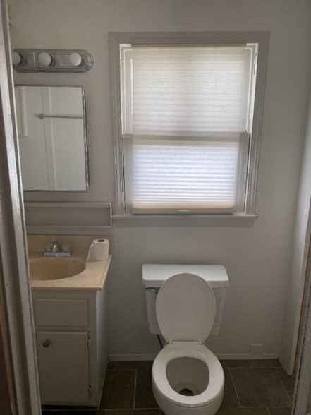 Building Photo - 2719 Cameron St