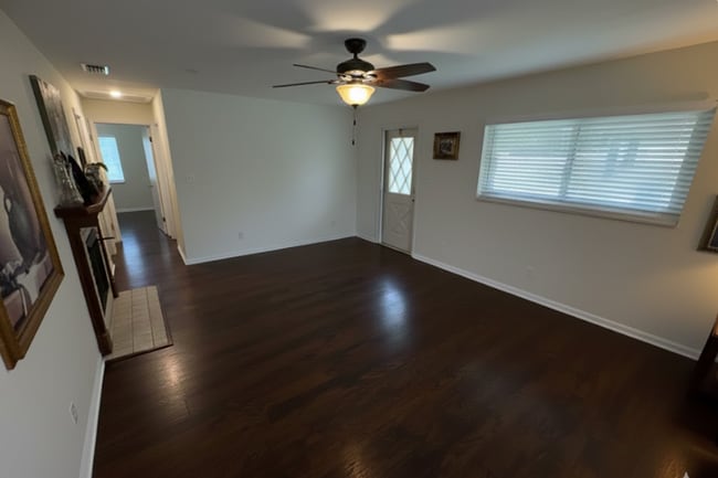 Building Photo - 3585 SW Pompano Rd