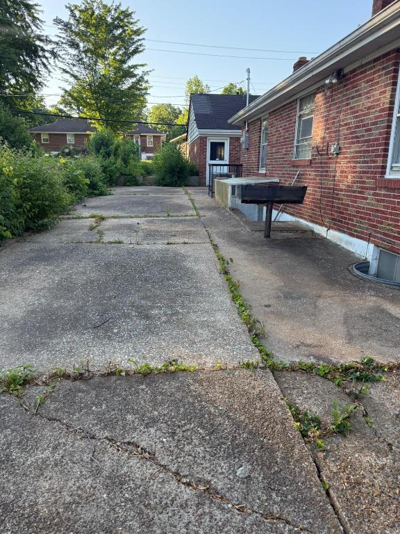 Building Photo - 25 Shepley Dr