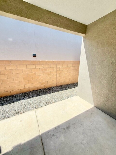 Building Photo - 6113 Strand Loop SE