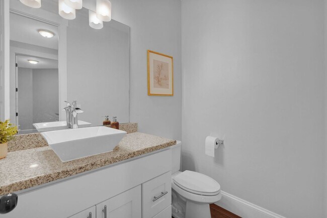 Building Photo - Luxury North Salt Lake Home with Mountain Views, Office & Fully Fenced Yard