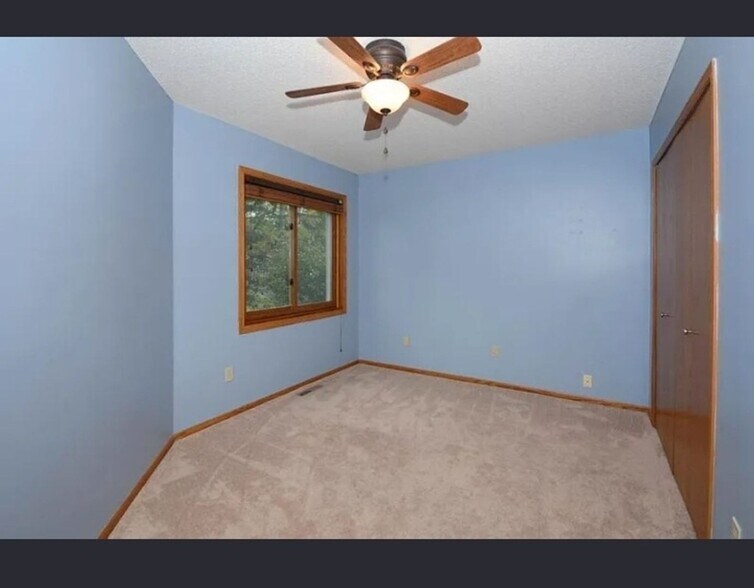 Building Photo - 5740 Willow Trail