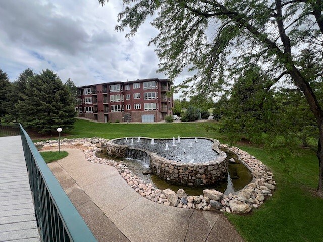 Building Photo - 3988 Fairway Hills Dr