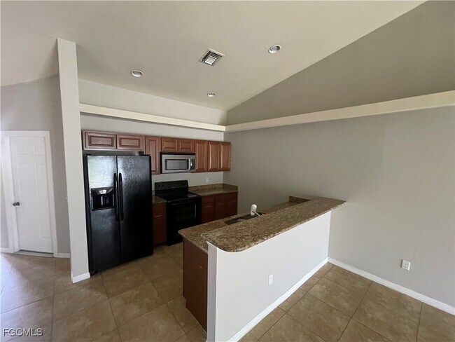 Building Photo - 1619 SW 33rd St
