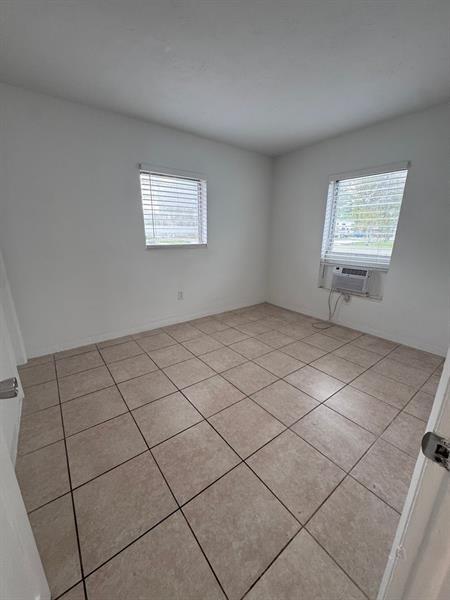Building Photo - 3871 SW 12th Pl